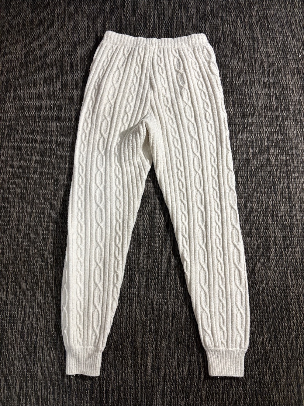 Alo Yoga Winter Bliss Cable Knit Lounge Jogger Pants Cream White Women's Size S - Picture 2 of 7